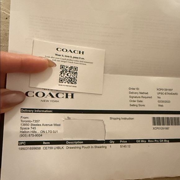 Coach Drawstring Pouch In Shearling. - Picture 7 of 7